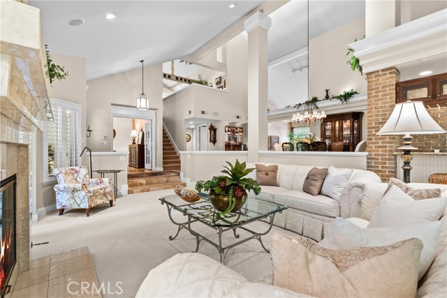 19222 Mayall Street, Northridge CA: https://media.crmls.org/medias/4ad326d2-8183-4c72-8a51-50e602e872ec.jpg