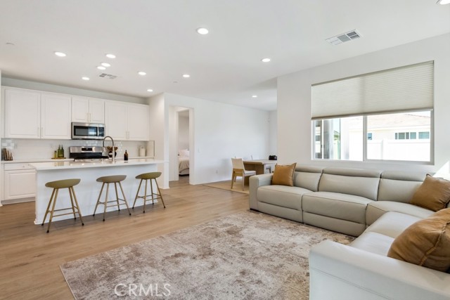 Detail Gallery Image 6 of 56 For 489 Berrybush St, Hemet,  CA 92543 - 3 Beds | 2 Baths