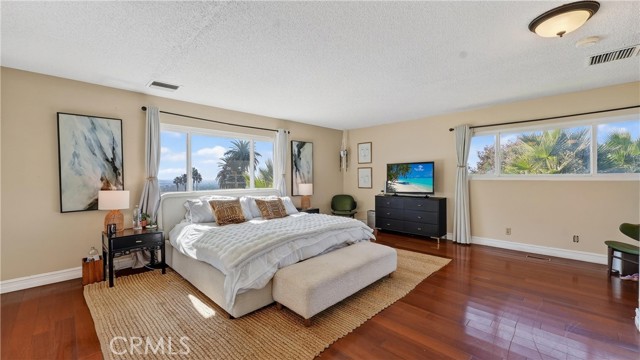 Detail Gallery Image 26 of 62 For 1414 N Raymond, Fullerton,  CA 92831 - 5 Beds | 3/1 Baths