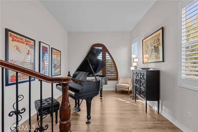 Detail Gallery Image 11 of 67 For 890 Lindamere, Simi Valley,  CA 93065 - 5 Beds | 4/1 Baths