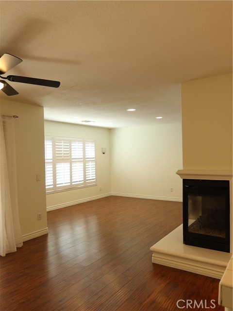 Detail Gallery Image 16 of 44 For 28382 Mirabelle, Saugus,  CA 91350 - 2 Beds | 2 Baths