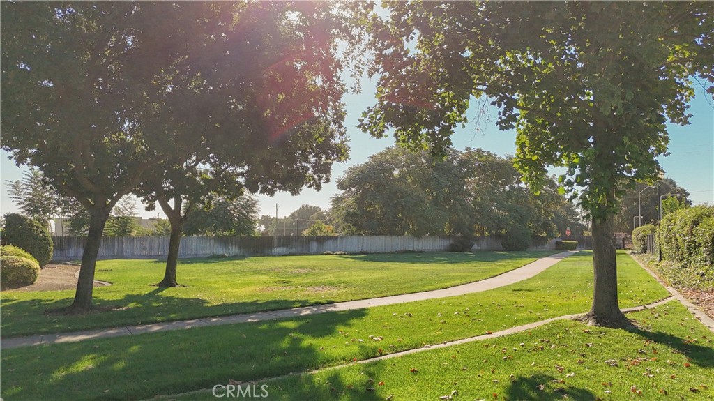 https://media.crmls.org/medias/4ad56299-9323-43d9-a5cf-e7735b68928e.jpg?preset=X-Large