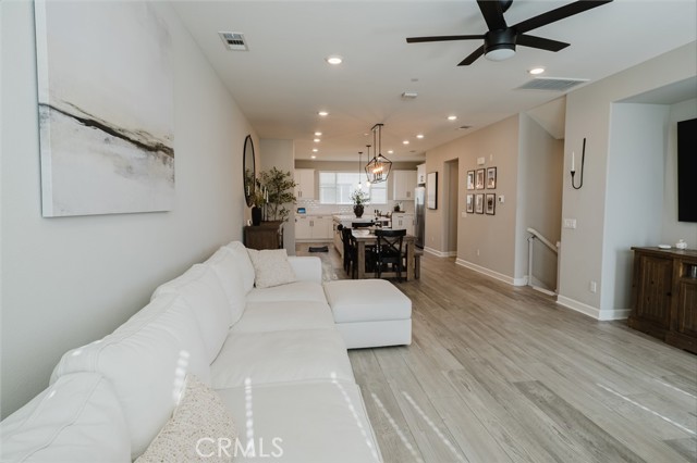 Detail Gallery Image 19 of 43 For 3523 Brody, Oceanside,  CA 92056 - 4 Beds | 3/1 Baths