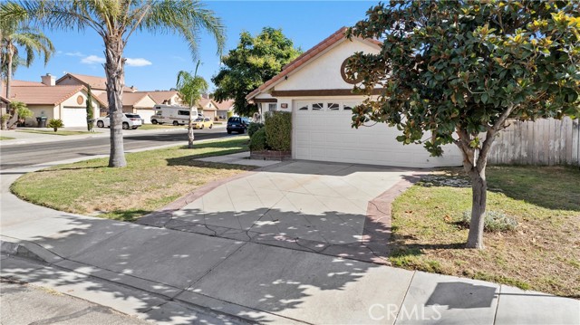 Detail Gallery Image 4 of 32 For 982 Merced Way, Hemet,  CA 92545 - 3 Beds | 2 Baths