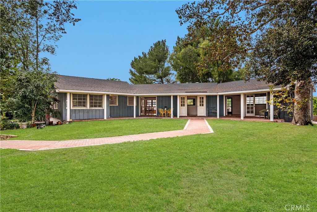 27601 Eastvale Road, Palos Verdes Peninsula, CA 90274