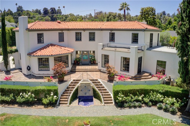 Detail Gallery Image 4 of 50 For 1205 W Highland Ave, Redlands,  CA 92373 - 4 Beds | 3/2 Baths