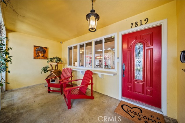 Detail Gallery Image 4 of 38 For 7819 Encino, Northridge,  CA 91325 - 3 Beds | 2 Baths