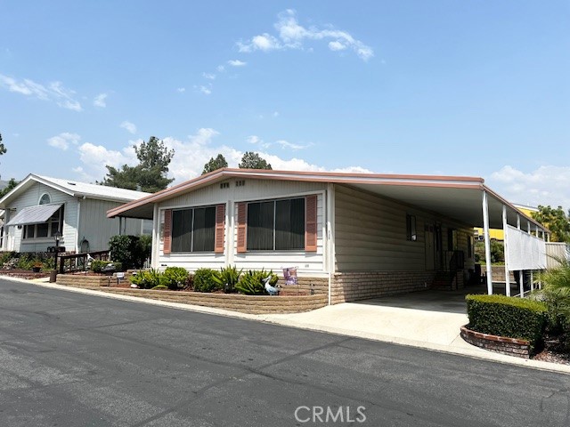 3850 Atlantic Avenue, Highland CA: https://media.crmls.org/medias/4ad66cf0-84ef-4e54-831f-a8d42aff282d.jpg