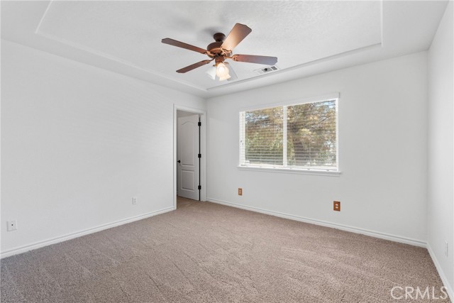 Detail Gallery Image 12 of 43 For 9153 Kittering Rd, Oak Hills,  CA 92344 - 4 Beds | 2 Baths