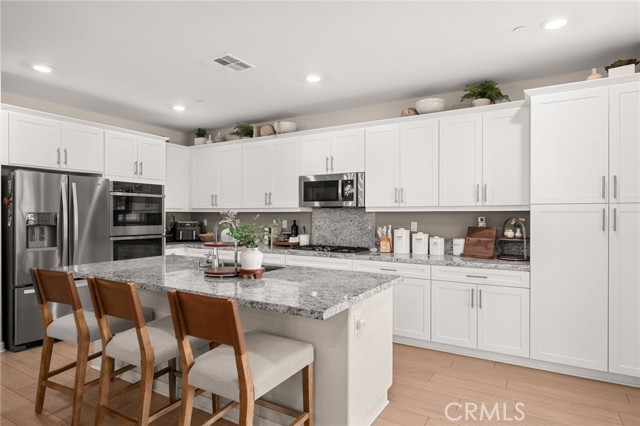 Detail Gallery Image 12 of 47 For 3503 S Tanager Dr, Ontario,  CA 91761 - 5 Beds | 4 Baths