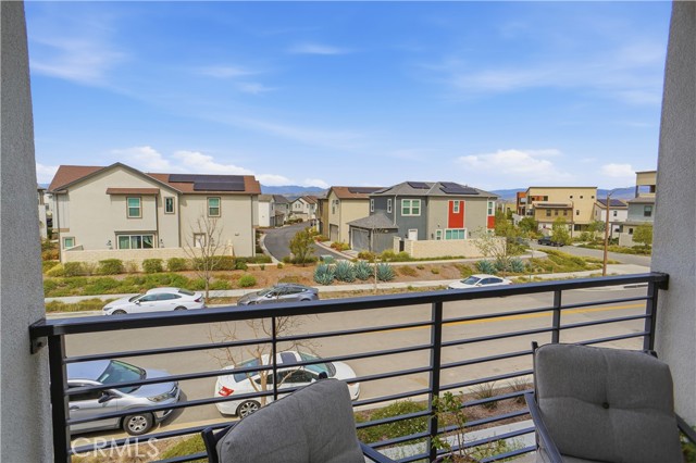 Detail Gallery Image 8 of 31 For 27465 Chamise, Valencia,  CA 91381 - 2 Beds | 3 Baths