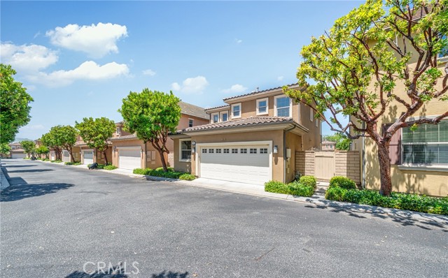97 Twin Gables, Irvine CA: https://media.crmls.org/medias/4ad75ac4-ec22-44d3-8205-1da695982f55.jpg