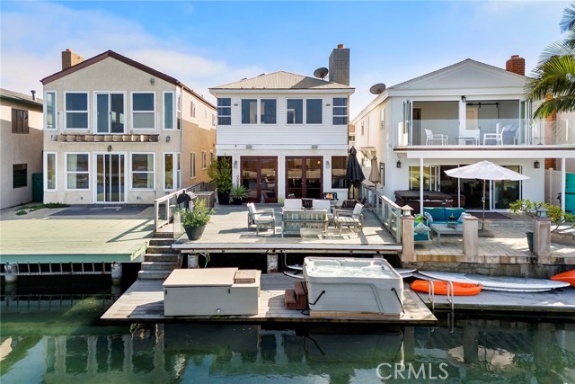 Detail Gallery Image 36 of 45 For 235 Canal St, Newport Beach,  CA 92663 - 4 Beds | 3/1 Baths