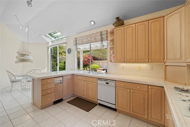 48 Siena, Laguna Niguel CA: https://media.crmls.org/medias/4ad81dc4-8d92-4746-ad7b-f75431a9e8ab.jpg