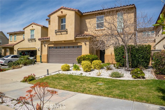Detail Gallery Image 3 of 49 For 4788 Condor, Fontana,  CA 92336 - 3 Beds | 2/1 Baths