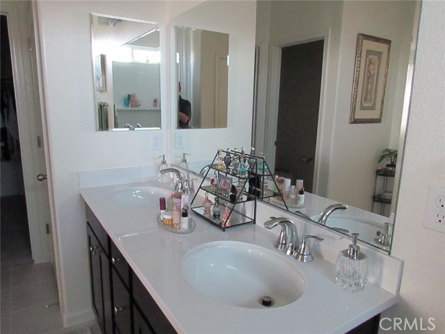 Image 25 of 34 For 4758 Bellaire