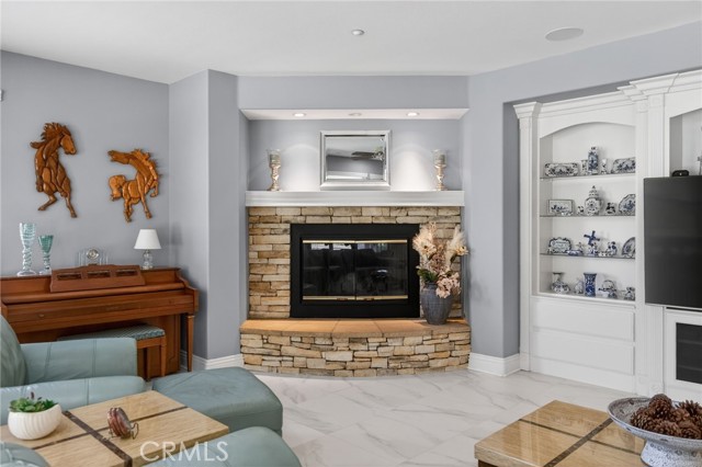 Image 14 of 49 For 7470 Chateau Ridge Lane