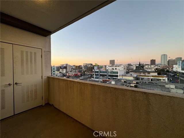 Detail Gallery Image 6 of 19 For 1025 S Berendo St #405,  Los Angeles,  CA 90006 - 0 Beds | 1 Baths