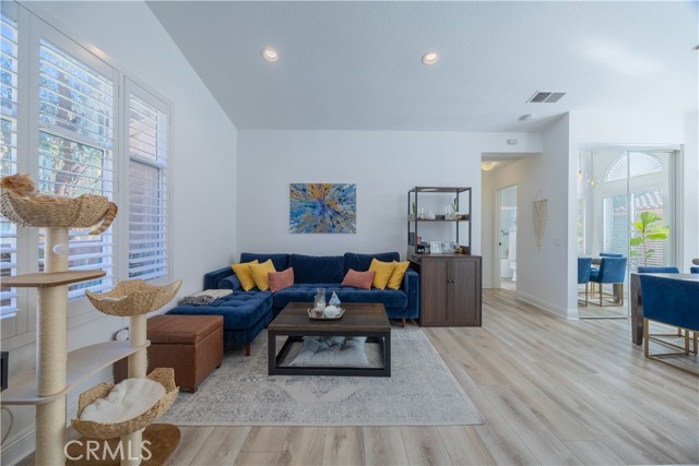 Detail Gallery Image 18 of 35 For 19431 Rue De Valore 37a,  Lake Forest,  CA 92610 - 2 Beds | 2 Baths