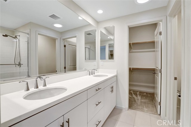 Detail Gallery Image 10 of 23 For 166 Tubeflower, Irvine,  CA 92618 - 3 Beds | 2/1 Baths