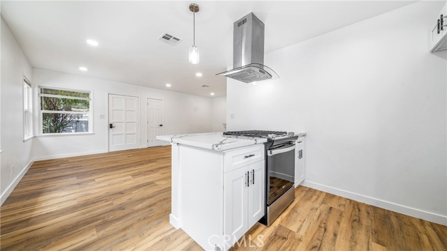Detail Gallery Image 22 of 30 For 5816 Kester Ave, Sherman Oaks,  CA 91411 - – Beds | – Baths