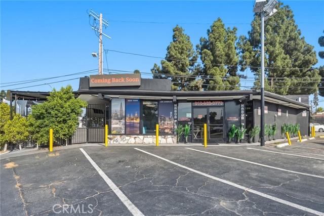  Commercial for Sale in Sun Valley, California
