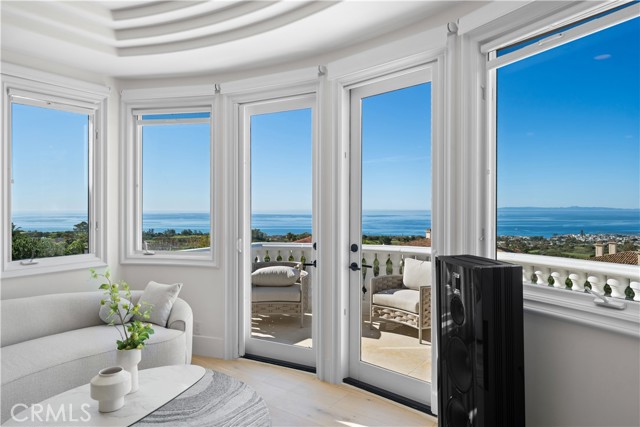 Detail Gallery Image 12 of 40 For 9 Sea Shell, Newport Coast,  CA 92657 - 5 Beds | 6/1 Baths