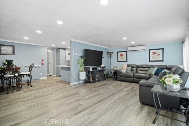 Detail Gallery Image 6 of 20 For 17377 Valley Bld #2,  Fontana,  CA 92335 - 3 Beds | 2 Baths
