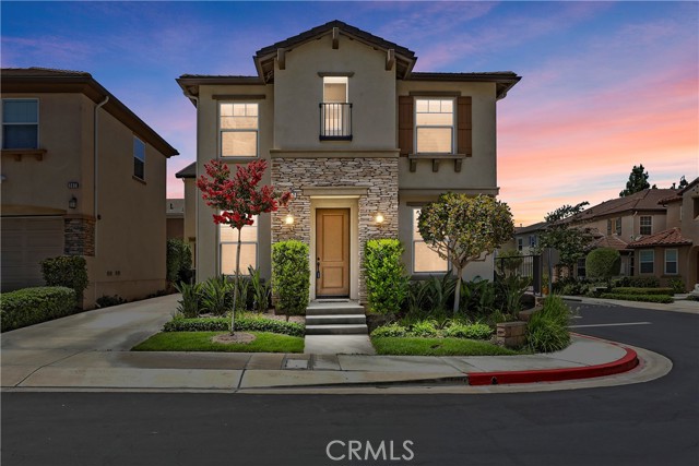 Detail Gallery Image 2 of 46 For 213 Polk St, Placentia,  CA 92870 - 5 Beds | 4 Baths