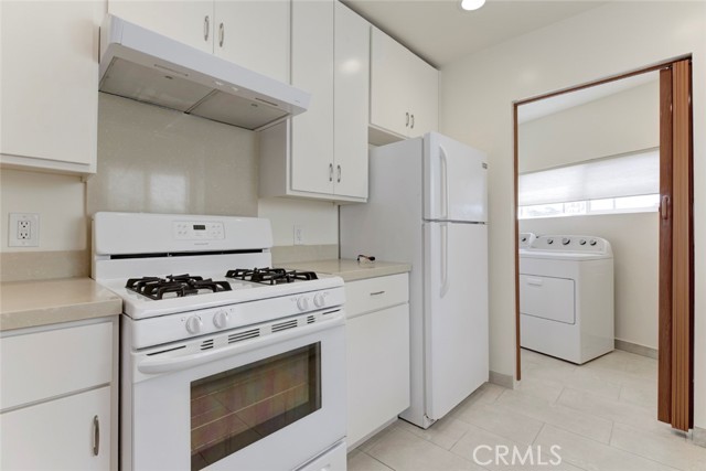 Detail Gallery Image 9 of 21 For 4018 Somers, Los Angeles,  CA 90065 - 2 Beds | 1 Baths