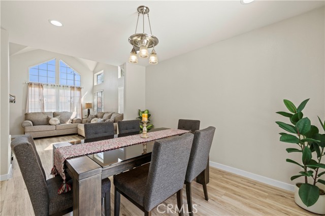 3314 Sandstone Court, Palmdale CA: https://media.crmls.org/medias/4add8292-9aa7-4d31-b77a-dd25b34b926a.jpg