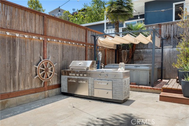 530 24th Street, Hermosa Beach CA: https://media.crmls.org/medias/4ade3fcd-c7b2-4a39-88c3-116f54391e1a.jpg