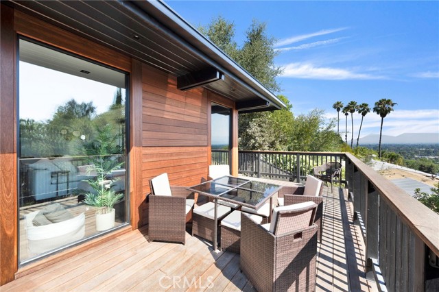 Detail Gallery Image 21 of 44 For 4009 Weslin Ave, Sherman Oaks,  CA 91423 - 3 Beds | 3 Baths