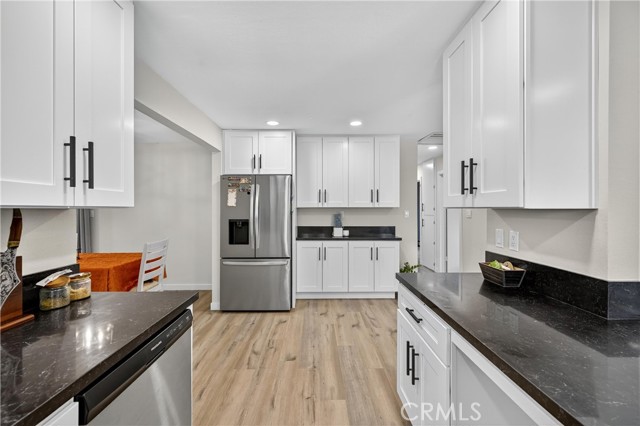 Detail Gallery Image 13 of 44 For 1427 Laramie, Redlands,  CA 92374 - 3 Beds | 2 Baths