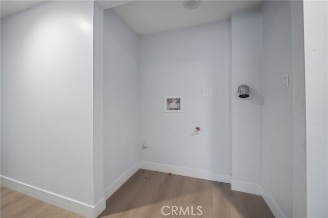 3301 Obama Boulevard, Los Angeles CA: https://media.crmls.org/medias/4ade8aaa-7c27-4827-b760-5f76a26b2515.jpg