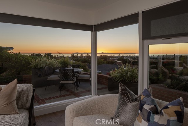 Detail Gallery Image 8 of 17 For 1007 White Sails, Corona Del Mar,  CA 92625 - 3 Beds | 2 Baths