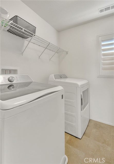 Detail Gallery Image 50 of 60 For 4822 Carl Ct, Jurupa Valley,  CA 91752 - 5 Beds | 3/1 Baths