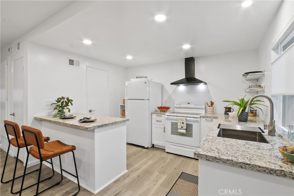 2205 Stonewood Court