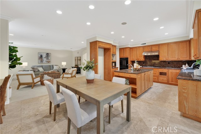 6467 Frampton, Huntington Beach CA: https://media.crmls.org/medias/4ae132d7-b190-4fc4-83b7-e7daea0f8fc5.jpg