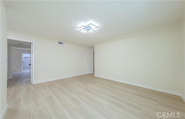 Detail Gallery Image 6 of 36 For 1250 S Brookhurst #1109,  Anaheim,  CA 92804 - 3 Beds | 2 Baths