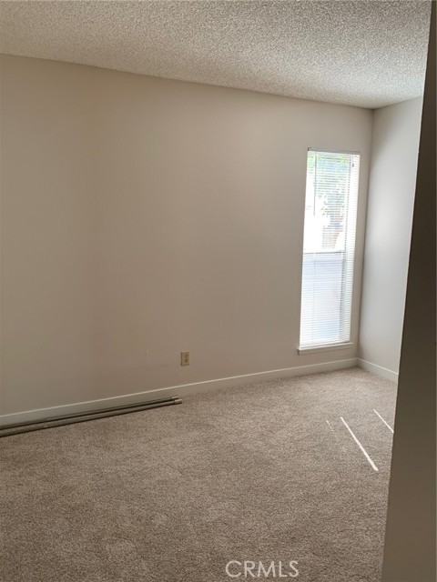 Detail Gallery Image 5 of 15 For 31074 Camino Del Este, Temecula,  CA 92591 - 3 Beds | 2 Baths