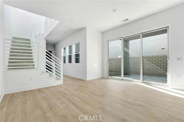 27345 Creekwood Lane, Valencia CA: https://media.crmls.org/medias/4ae303e1-2e52-41ef-bda0-82ad7e3349c7.jpg