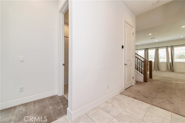 19256 Merryweather Drive, Canyon Country CA: https://media.crmls.org/medias/4ae31d5e-619d-490a-9a62-4754b2bdc0fd.jpg