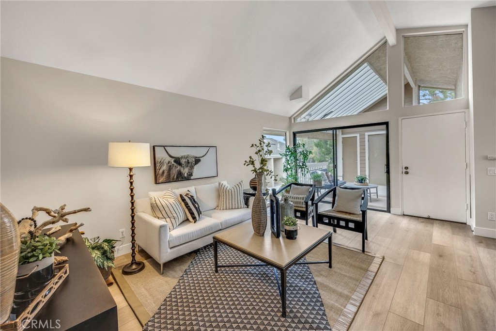 36 Lakepines, Irvine, CA 92620