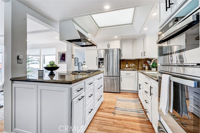 1500 2nd Street, Manhattan Beach, California 90266, 4 Bedrooms Bedrooms, ,2 BathroomsBathrooms,Residential,For Sale,2nd,SB25238786