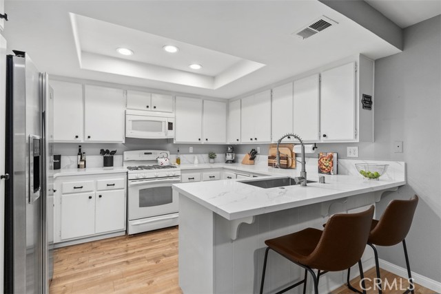 26232 Morning Glen, Lake Forest CA: https://media.crmls.org/medias/4ae5f447-0bce-4d92-a26e-b17c692fb637.jpg