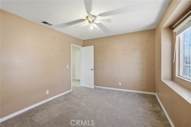 Detail Gallery Image 12 of 23 For 45409 Pickford Ave, Lancaster,  CA 93534 - 5 Beds | 2/1 Baths