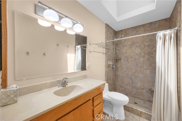 Detail Gallery Image 17 of 31 For 1521 S Dallas Dr, Anaheim,  CA 92804 - 3 Beds | 2/1 Baths