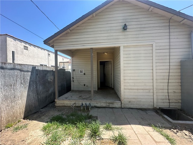271 Louise Street, Long Beach, California 90805, 3 Bedrooms Bedrooms, ,1 BathroomBathrooms,Single Family Residence,For Sale,Louise,CV24139153