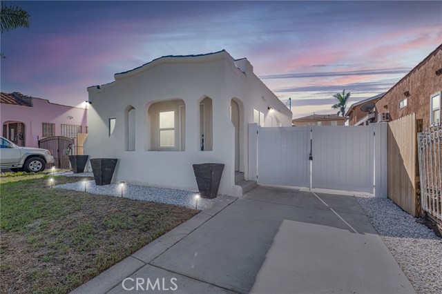 Detail Gallery Image 3 of 37 For 622 W 99th, Los Angeles,  CA 90044 - 3 Beds | 2 Baths